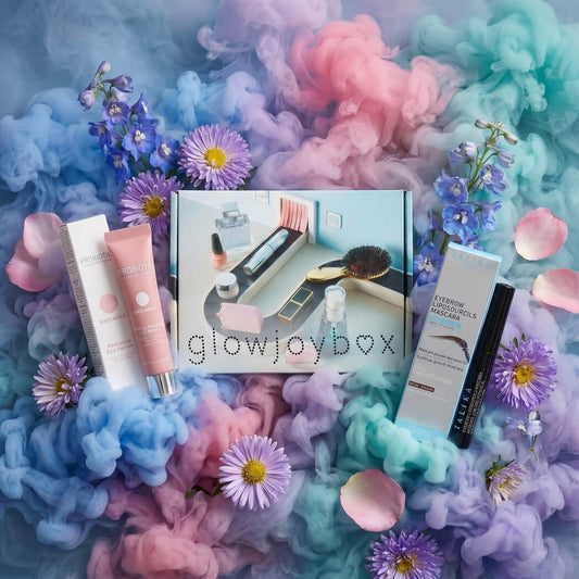 Месечна кутия Май - GlowJoyBox козметична кутия с изненади